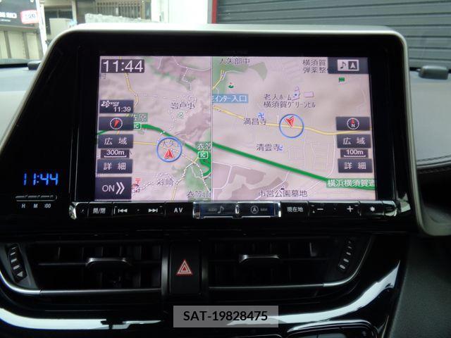 Toyota C-HR 2017-06 229653-16