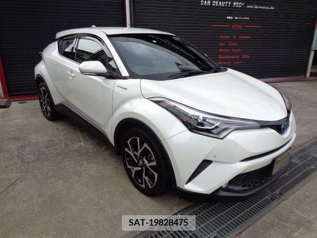 Toyota C-HR 2017-06 229653-6