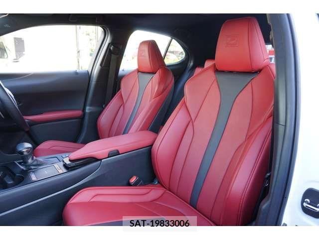 Lexus UX 2019-03 206034-9
