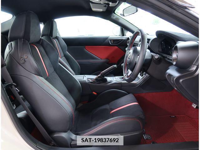 Toyota 86 2022-10 338852-24