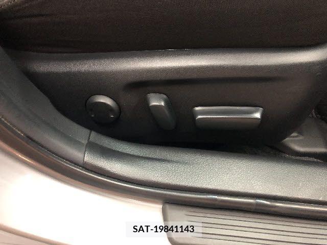 Toyota MARK X 2014-03 276298-10