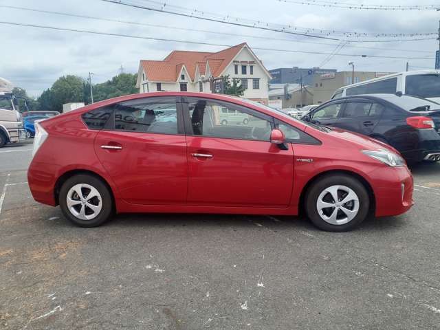 Toyota PRIUS 2012-10 8123-4