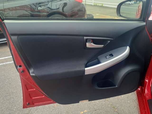 Toyota PRIUS 2012-10 8123-9