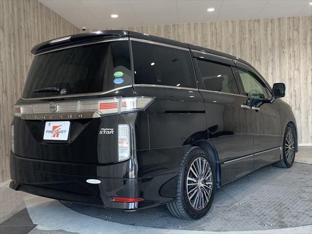 Nissan ELGRAND 2015-01 5472-4