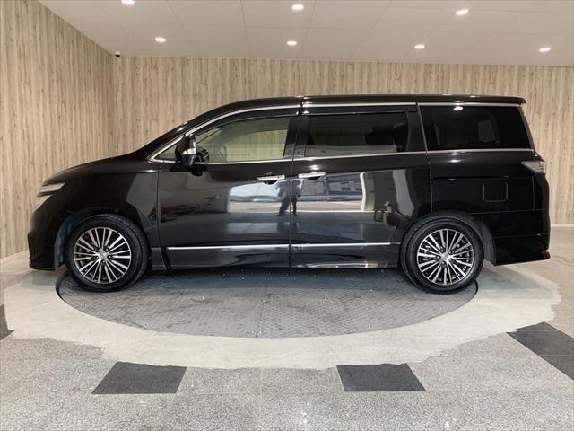 Nissan ELGRAND 2015-01 5472-7