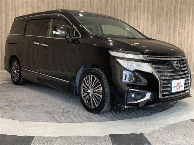Nissan ELGRAND 2015-01 5472-2