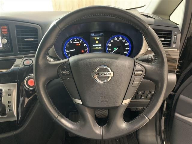 Nissan ELGRAND 2015-01 5472-26