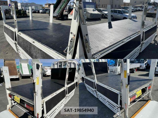 Toyota TOYOACE 2014-01 221907-9