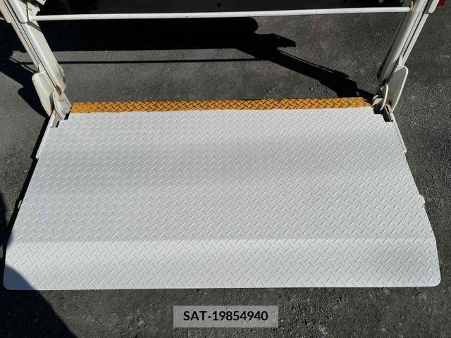 Toyota TOYOACE 2014-01 221907-15