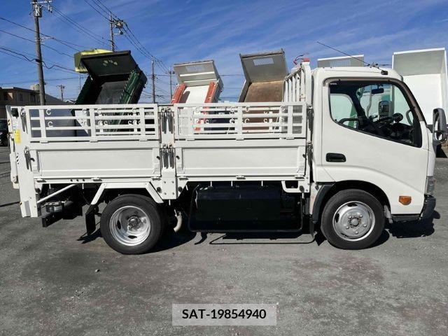 Toyota TOYOACE 2014-01 221907-2