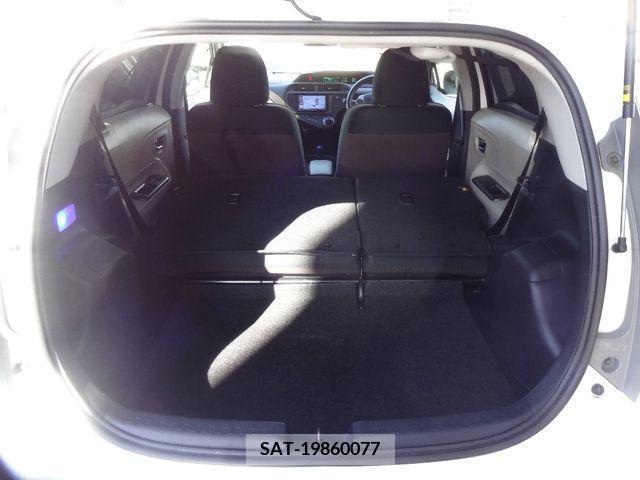Toyota AQUA 2012-05 208583-10
