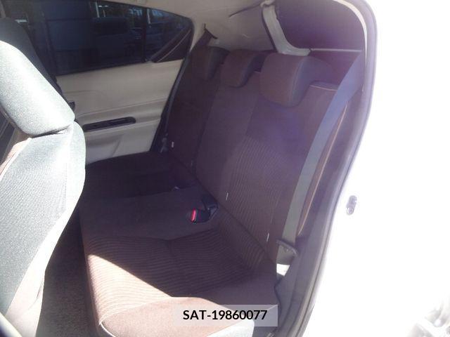 Toyota AQUA 2012-05 208583-8