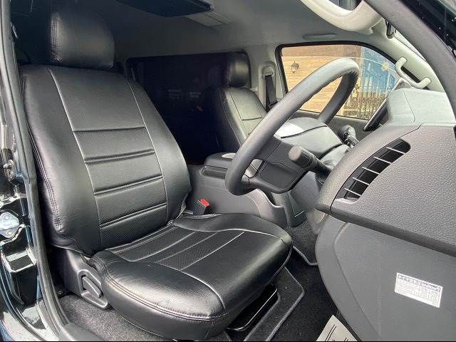 Toyota HIACE WAGON 2022-05 22047-13