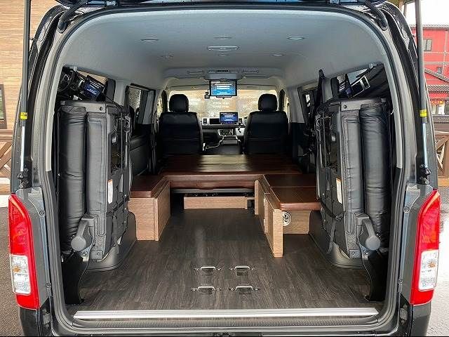 Toyota HIACE WAGON 2022-05 22047-19