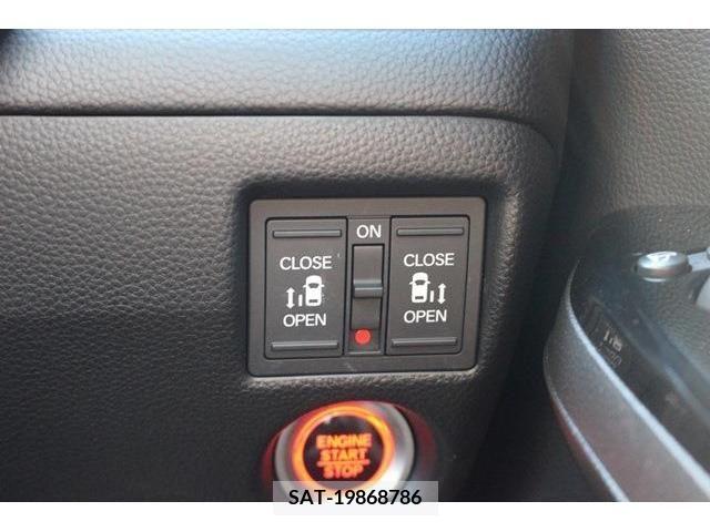 Honda N BOX CUSTOM 2017-09 208378-4