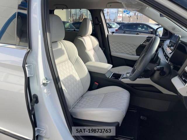 Mitsubishi OUTLANDER PHEV 2023-10 348965-7