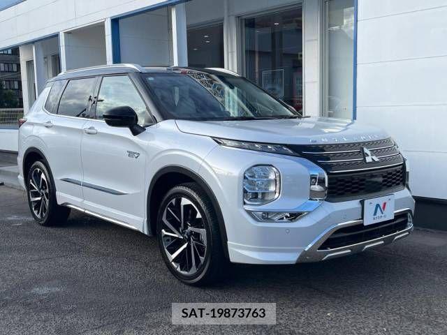 Mitsubishi OUTLANDER PHEV 2023-10 348965-16