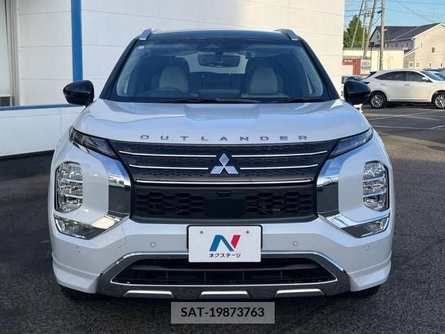 Mitsubishi OUTLANDER PHEV 2023-10 348965-14