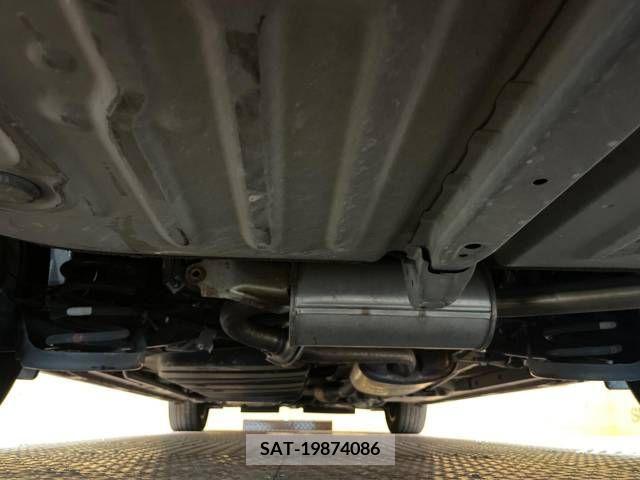 Toyota VOXY 2016-10 343816-18