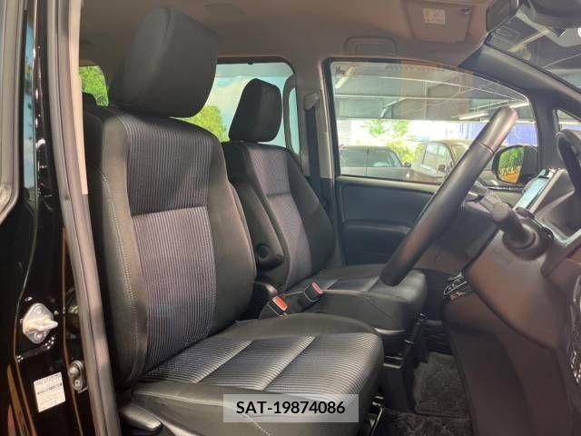 Toyota VOXY 2016-10 343816-8