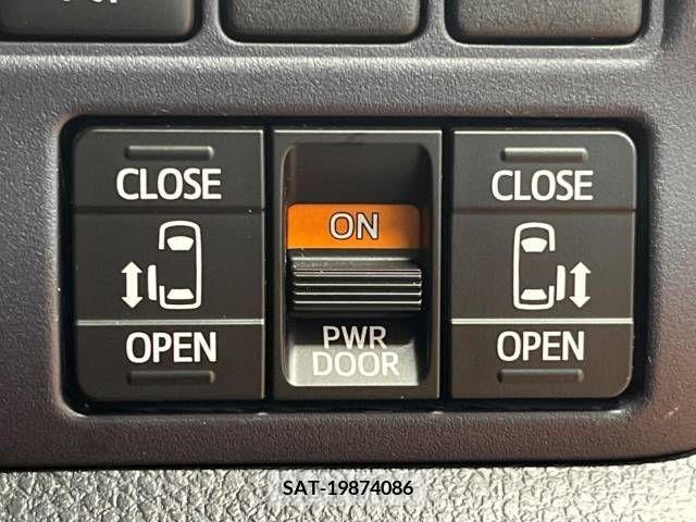 Toyota VOXY 2016-10 343816-5