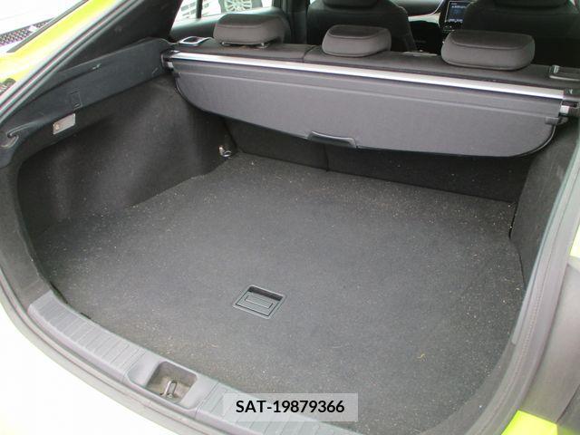 Toyota PRIUS 2019-06 381001-12