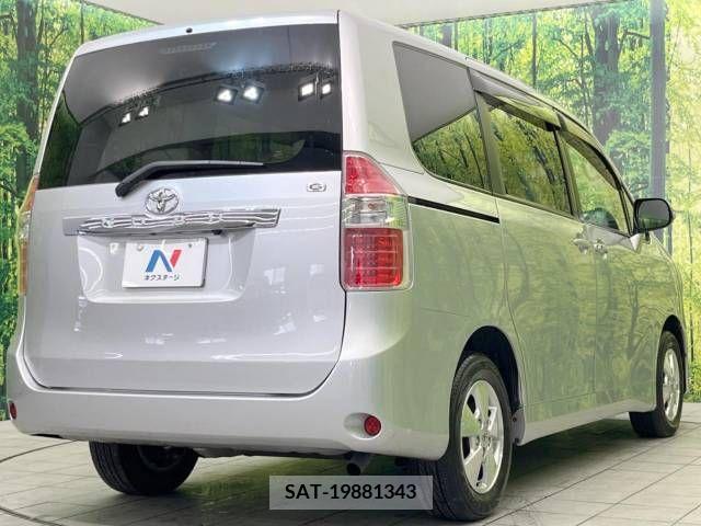 Toyota NOAH 2009-05 255874-18