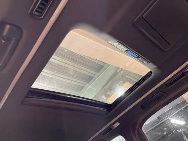Toyota ALPHARD 2016-09 19775-2
