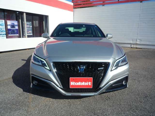 Toyota CROWN SEDAN 2019-01 615-3