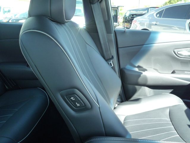 Toyota CROWN SEDAN 2019-01 615-23