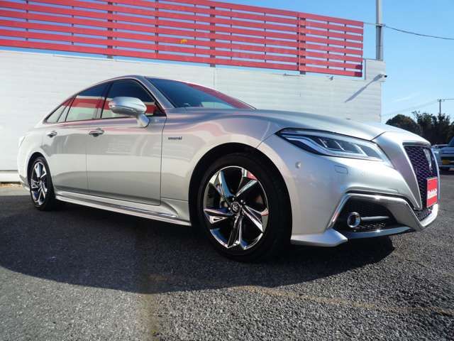 Toyota CROWN SEDAN 2019-01 615-7