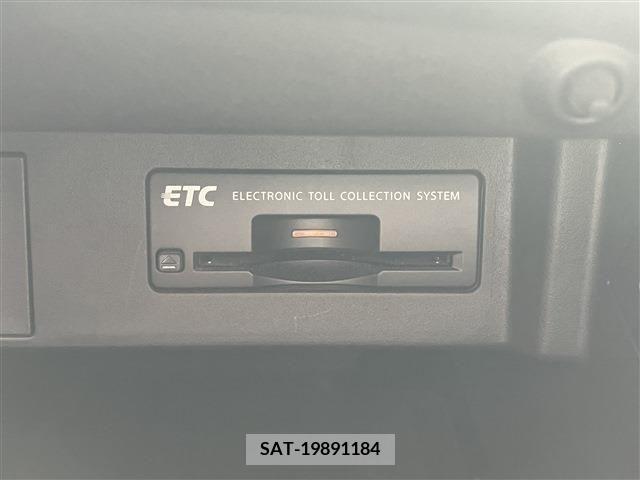Nissan FUGA 2017-04 247120-16