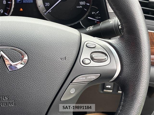 Nissan FUGA 2017-04 247120-18