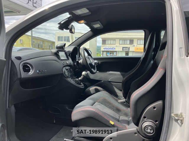 Abarth 595 2016-05 258712-6