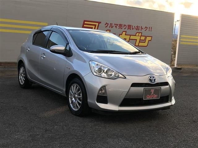 Toyota AQUA 2014-07 180919-2