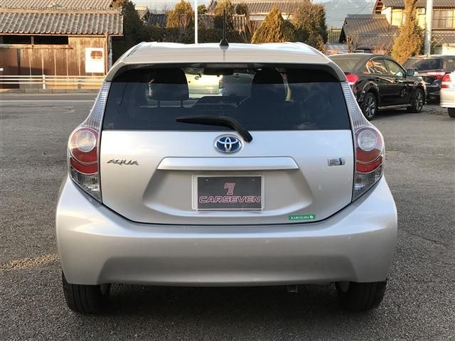 Toyota AQUA 2014-07 180919-5