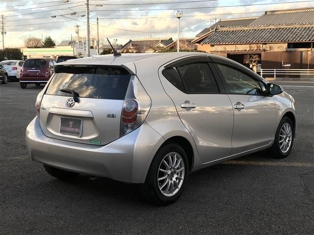 Toyota AQUA 2014-07 180919-4