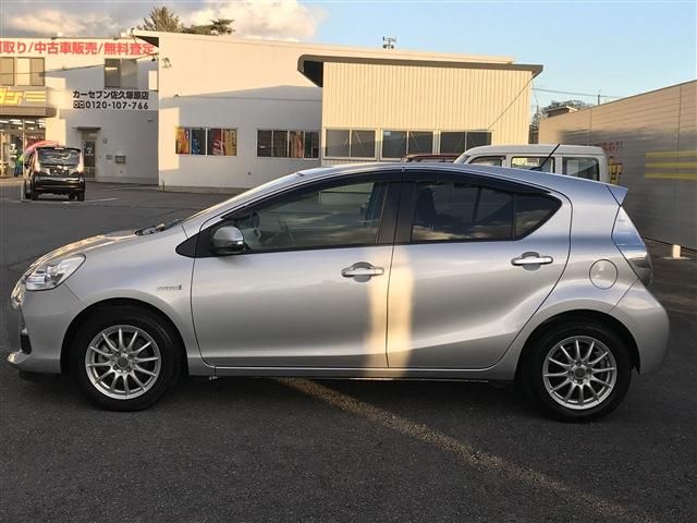Toyota AQUA 2014-07 180919-7