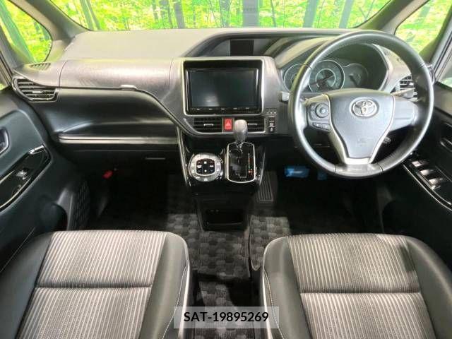 Toyota NOAH 2017-08 279459-1