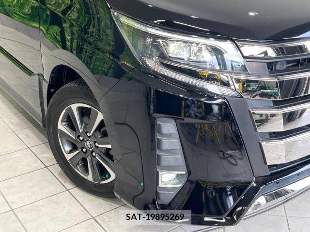 Toyota NOAH 2017-08 279459-13