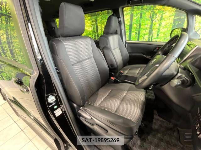 Toyota NOAH 2017-08 279459-8