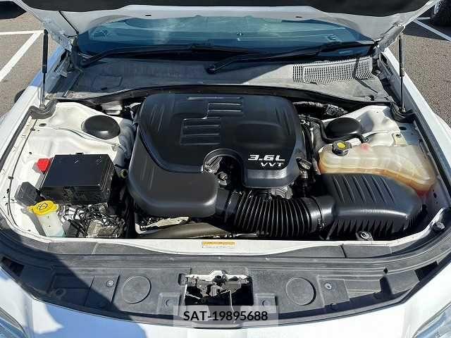 Chrysler 300 2014-11 213554-13