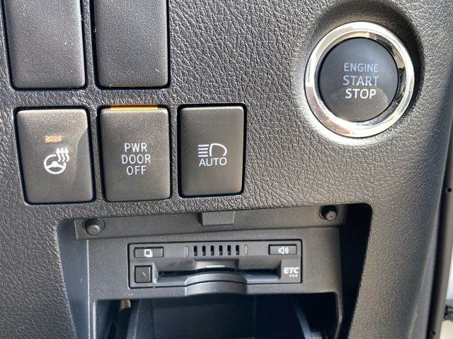 Toyota ALPHARD 2018-04 3889-13