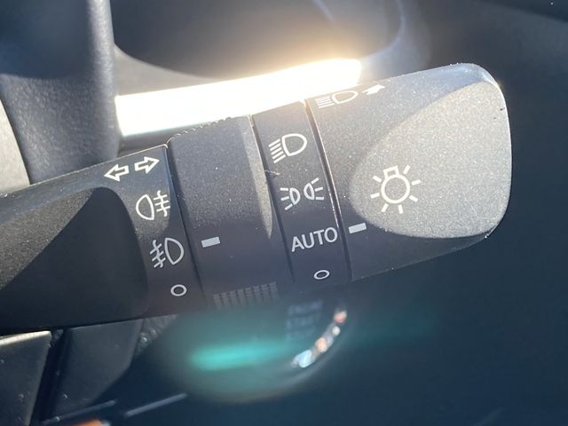 Toyota ALPHARD 2018-04 3889-12