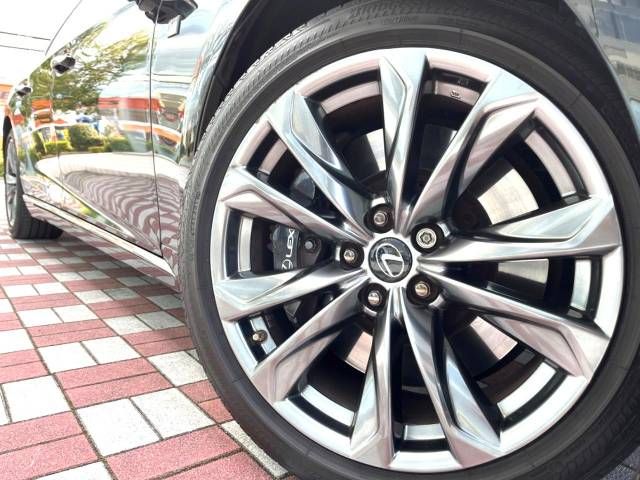 Lexus LS 2018-01 9306-13