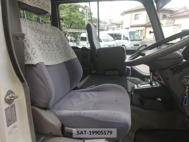 Toyota COASTER 2009-04 264461-14