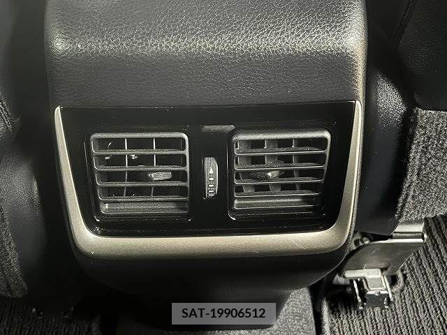 Toyota HARRIER 2014-07 331428-6