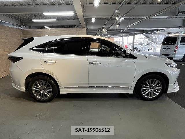 Toyota HARRIER 2014-07 331428-17
