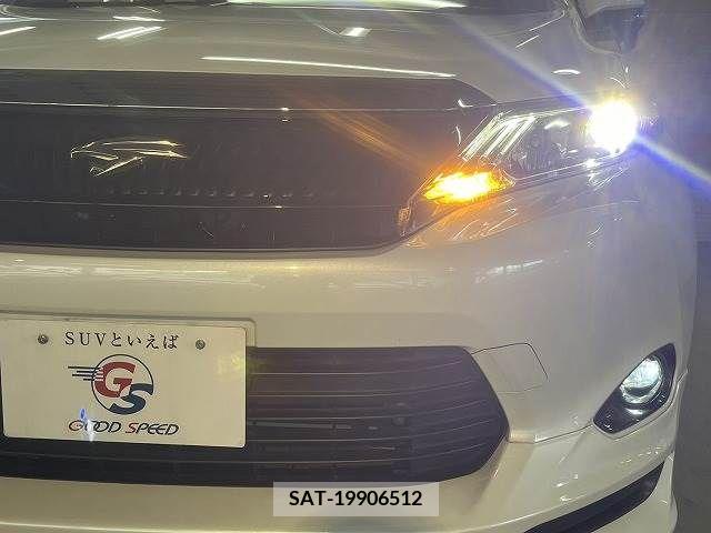 Toyota HARRIER 2014-07 331428-9
