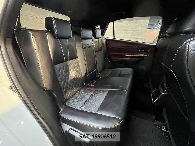 Toyota HARRIER 2014-07 331428-8